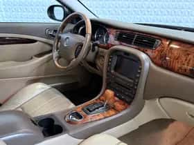 Jaguar S-Type (2004) thumbnail 2