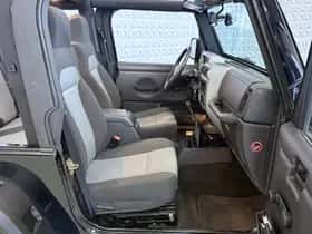 Jeep Wrangler (2005) thumbnail 21
