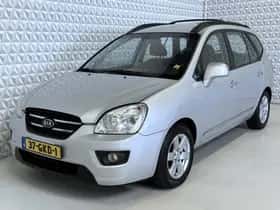 Kia Carens (2008) thumbnail 2