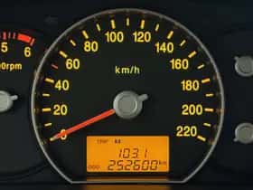 Kia Carens (2008) thumbnail 21