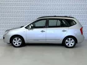 Kia Carens (2008) thumbnail 6
