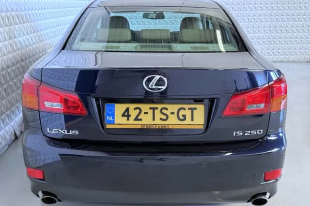 Lexus IS (2007) thumbnail 6