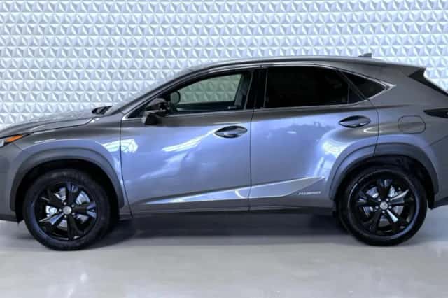 Lexus NX (2017) thumbnail 6