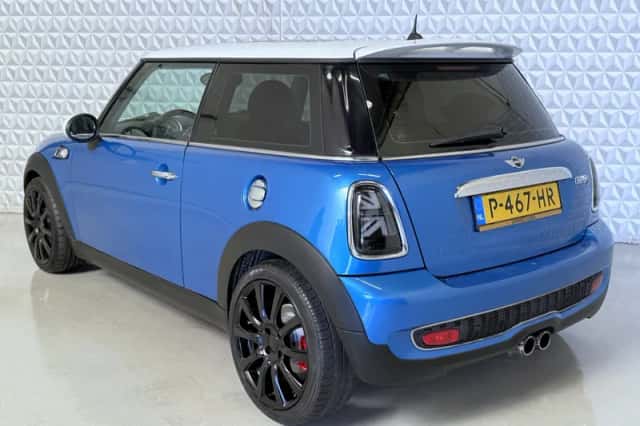 MINI  (2006) thumbnail 3