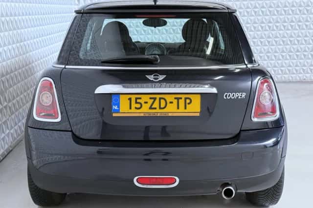 MINI  (2008) thumbnail 6