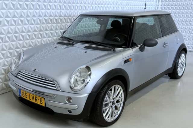 MINI  (2004) thumbnail 1