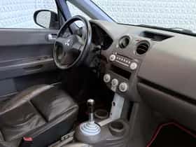 Mitsubishi Colt thumbnail 2