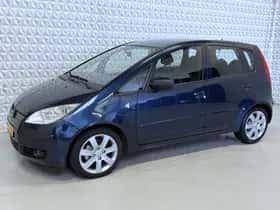 Mitsubishi Colt thumbnail 4