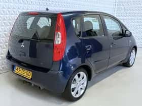 Mitsubishi Colt thumbnail 7