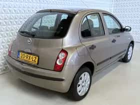 Nissan Micra (2005) thumbnail 9