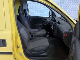 Opel Combo (2008) thumbnail 13