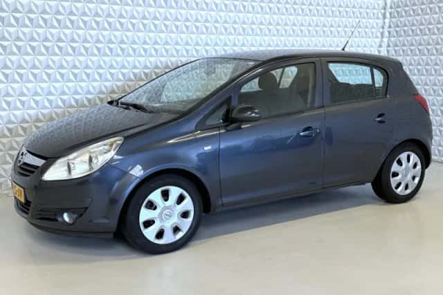 Opel Corsa (2008) thumbnail 4