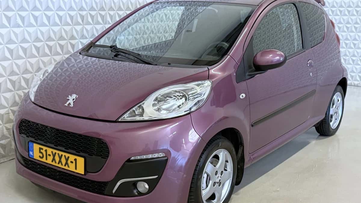 Peugeot 107 (2011) — foto 1