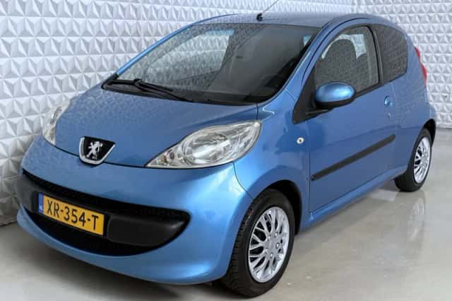 Peugeot 107 (2006) thumbnail 1