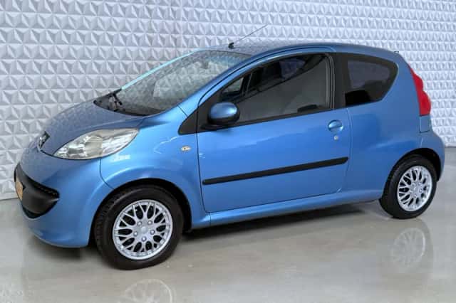 Peugeot 107 (2006) thumbnail 4