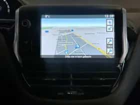 Peugeot 208 (2013) thumbnail 15