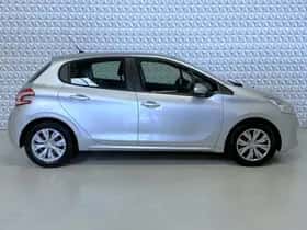 Peugeot 208 (2013) thumbnail 9