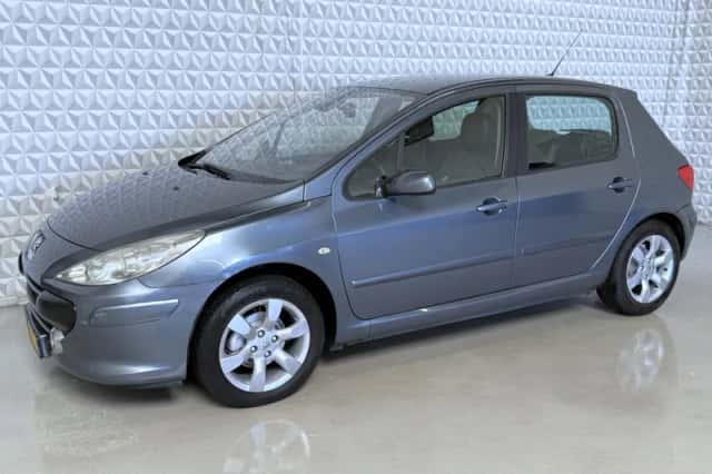 Peugeot 307 (2005) thumbnail 4