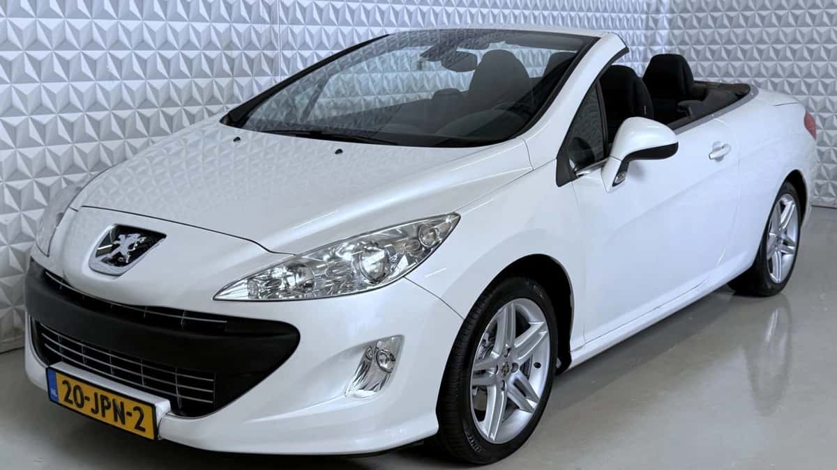 Peugeot 308 (2009) — foto 1