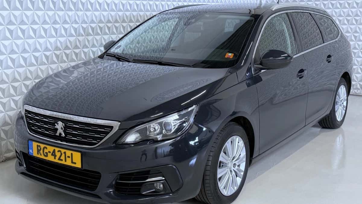 Peugeot 308 (2017) — foto 1