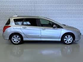 Peugeot 308 (2011) thumbnail 11