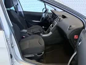 Peugeot 308 (2011) thumbnail 13