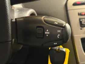 Peugeot 308 (2012) thumbnail 17