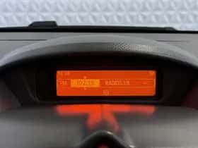 Renault Wind (2011) thumbnail 27