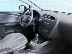 SEAT Leon (2011) thumbnail 2