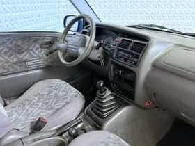 Suzuki Grand Vitara (2001) thumbnail 23