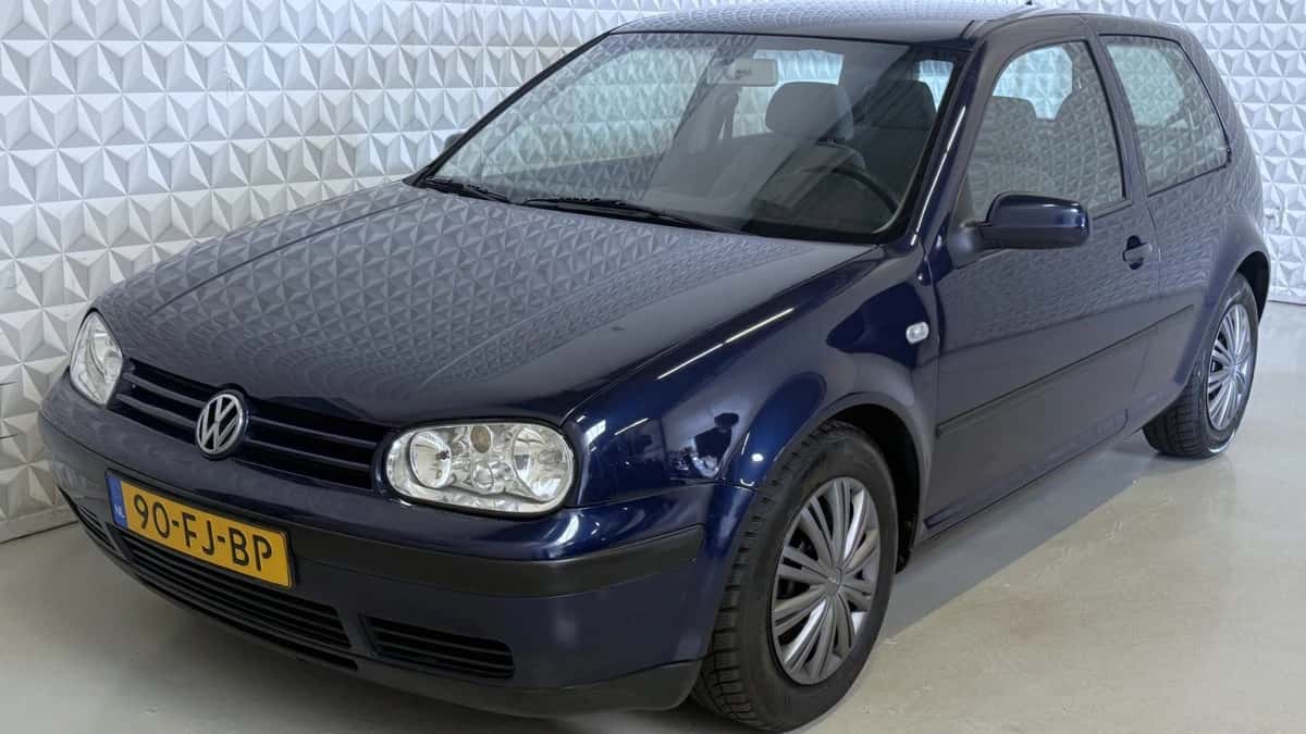 Volkswagen Golf — foto 1
