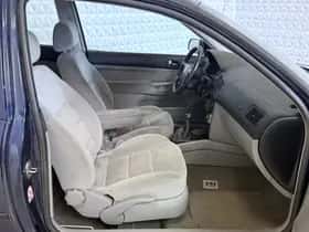 Volkswagen Golf thumbnail 12