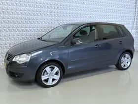 Volkswagen Polo (2009) thumbnail 5