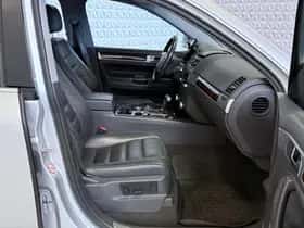 Volkswagen Touareg (2004) thumbnail 14