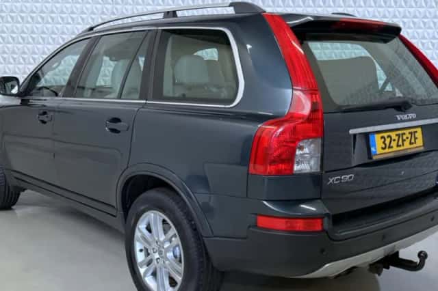 Volvo XC90 (2008) thumbnail 3