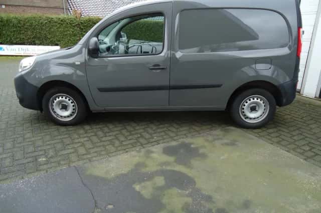 Renault Kangoo (2019) thumbnail 2
