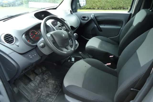 Renault Kangoo (2019) thumbnail 3