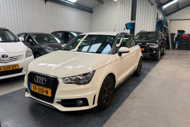 Audi A1 (2012) thumbnail 1