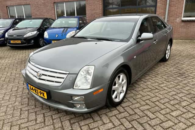 Cadillac STS (2005) thumbnail 1