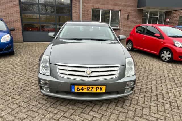 Cadillac STS (2005) thumbnail 2