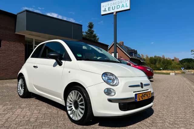 Fiat 500 (2013) thumbnail 3