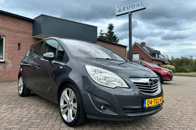 Opel Meriva (2012) thumbnail 3