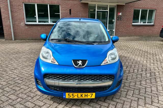 Peugeot 107 (2010) thumbnail 2