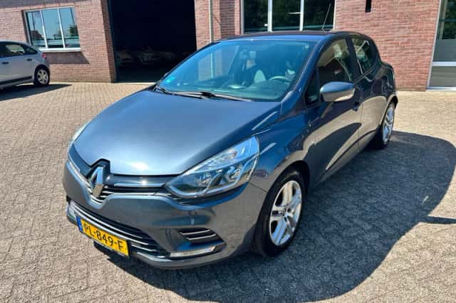 Renault Clio (2016) thumbnail 1