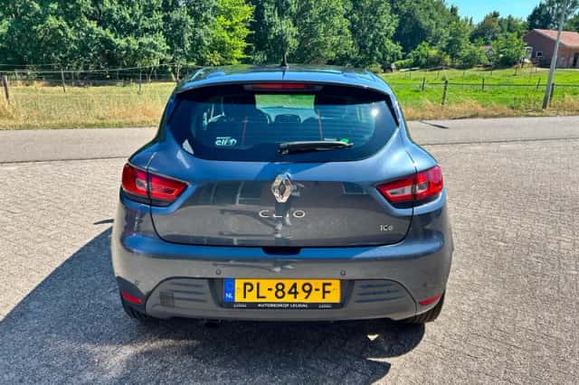 Renault Clio (2016) thumbnail 6
