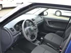 Škoda Fabia (2010) thumbnail 8