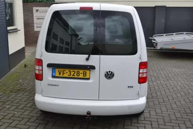 Volkswagen Caddy (2013) thumbnail 4