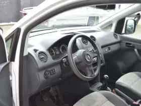 Volkswagen Caddy (2013) thumbnail 5
