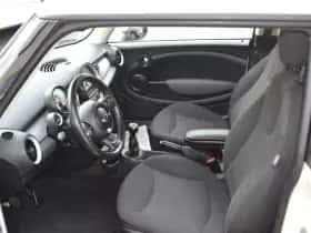 MINI Mini (2011) thumbnail 7