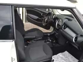 MINI Mini (2011) thumbnail 8